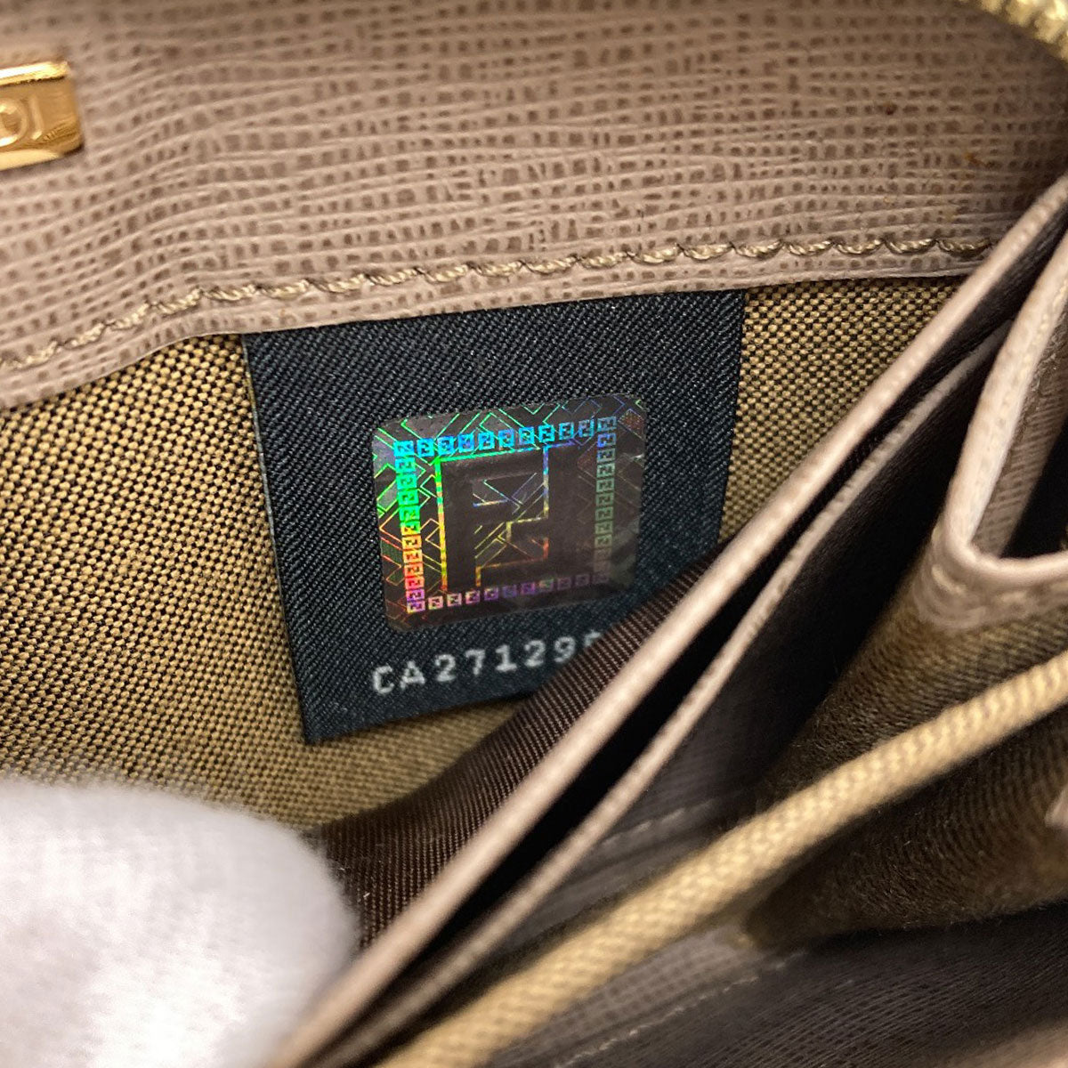 FENDI フェンディ ロゴ カードケース レザー レディース 中古