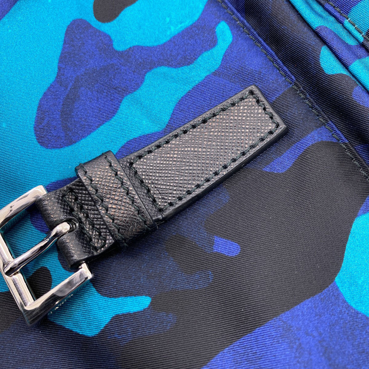 PRADA プラダ BZ0032 カモフラージュ柄 リュック・デイパック ナイロン レディース 中古