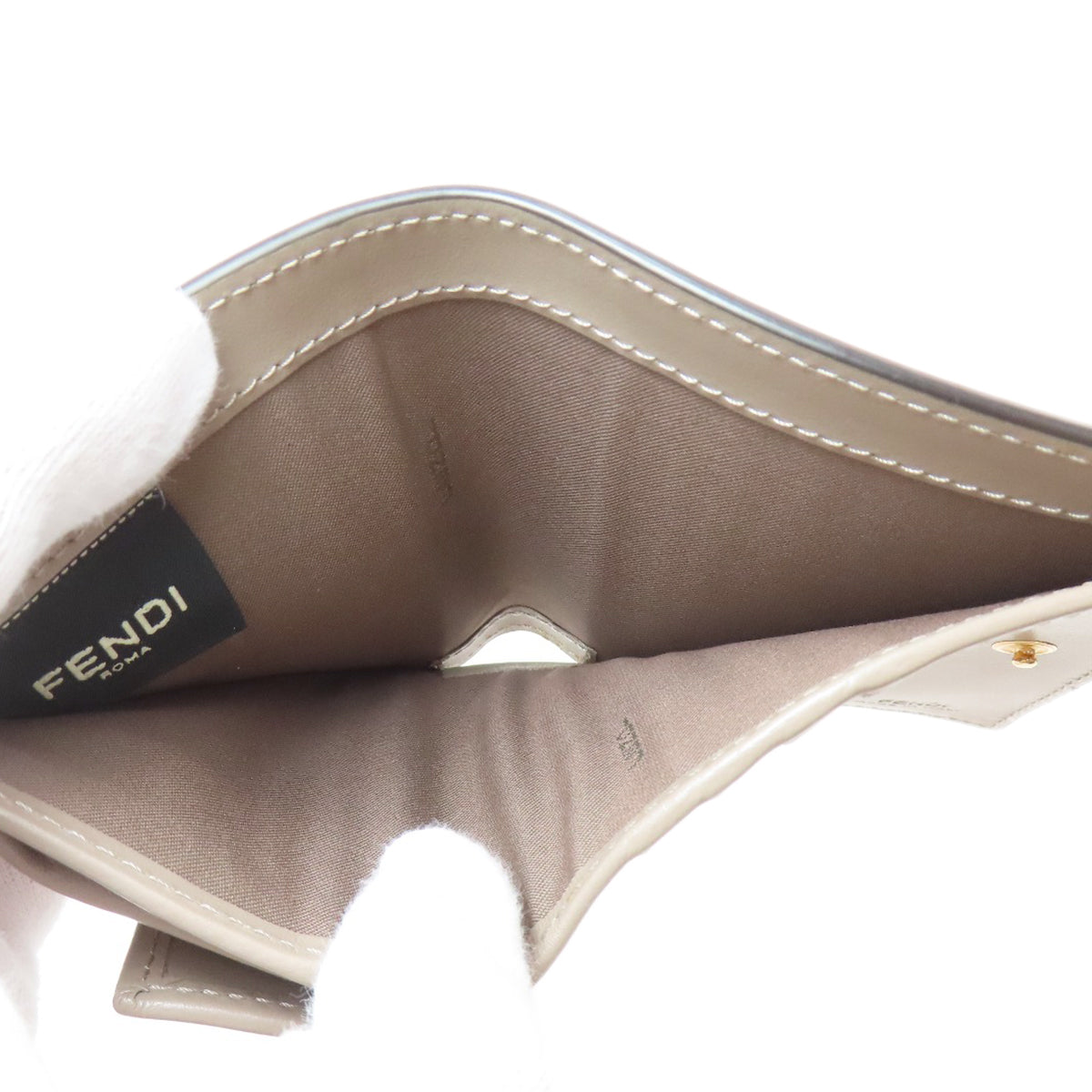 FENDI フェンディ エフイズフェンディ 二つ折り財布（小銭入れあり） カーフ レディース 中古