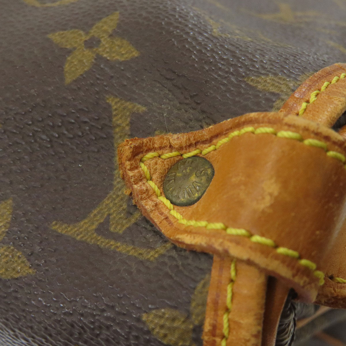 LOUIS VUITTON ルイヴィトン M40710 ソミュールMM ショルダーバッグ モノグラムキャンバス レディース 中古