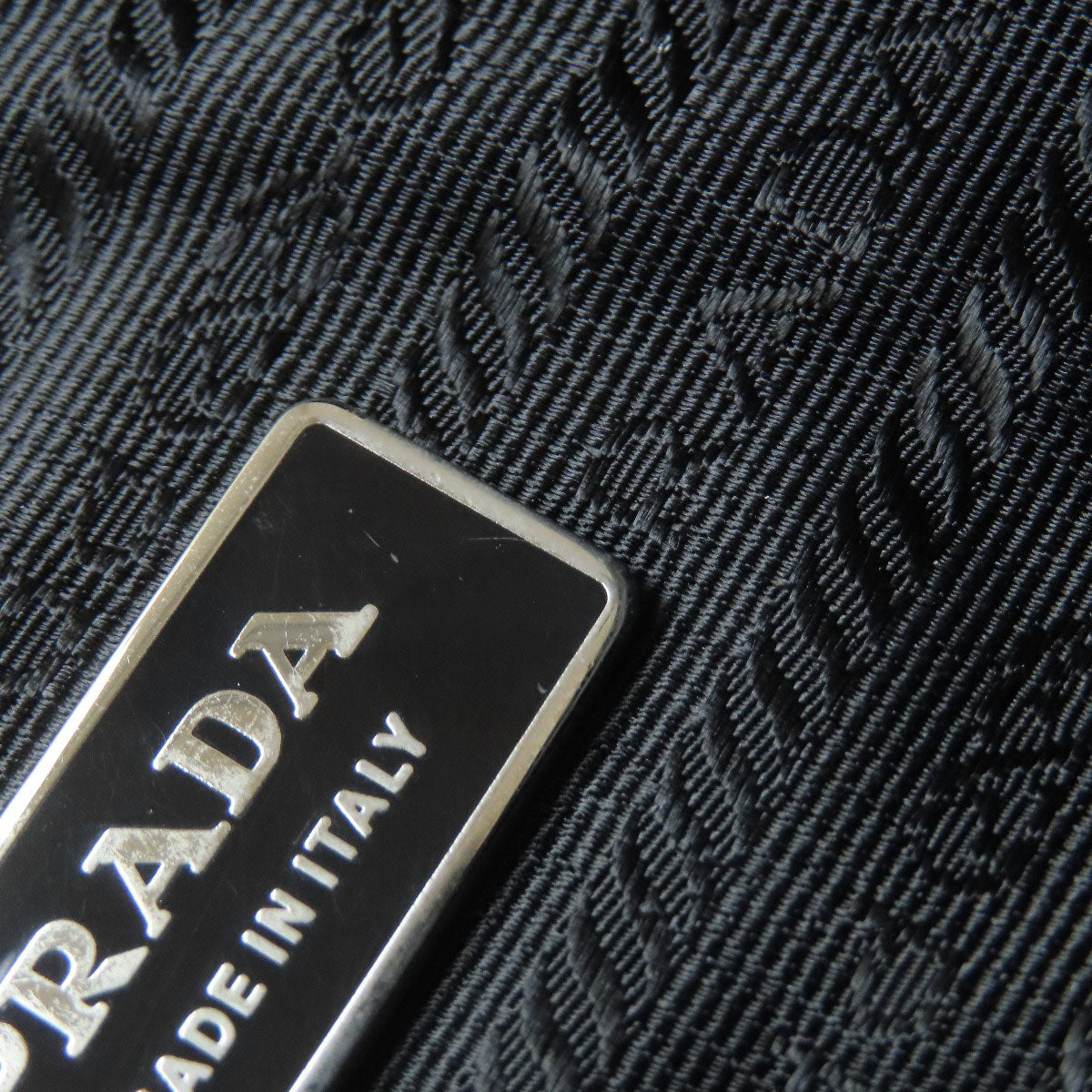 PRADA プラダ ロゴ金具 ボディバッグ ナイロン レディース 中古
