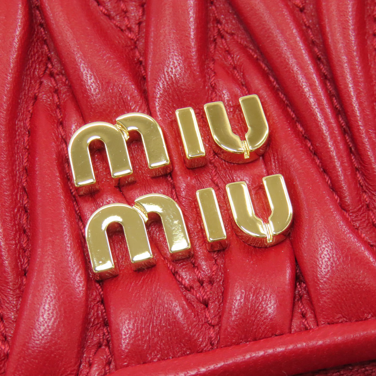 MIUMIU ミュウミュウ マテラッセ アクセサリーポーチ レザー レディース 中古