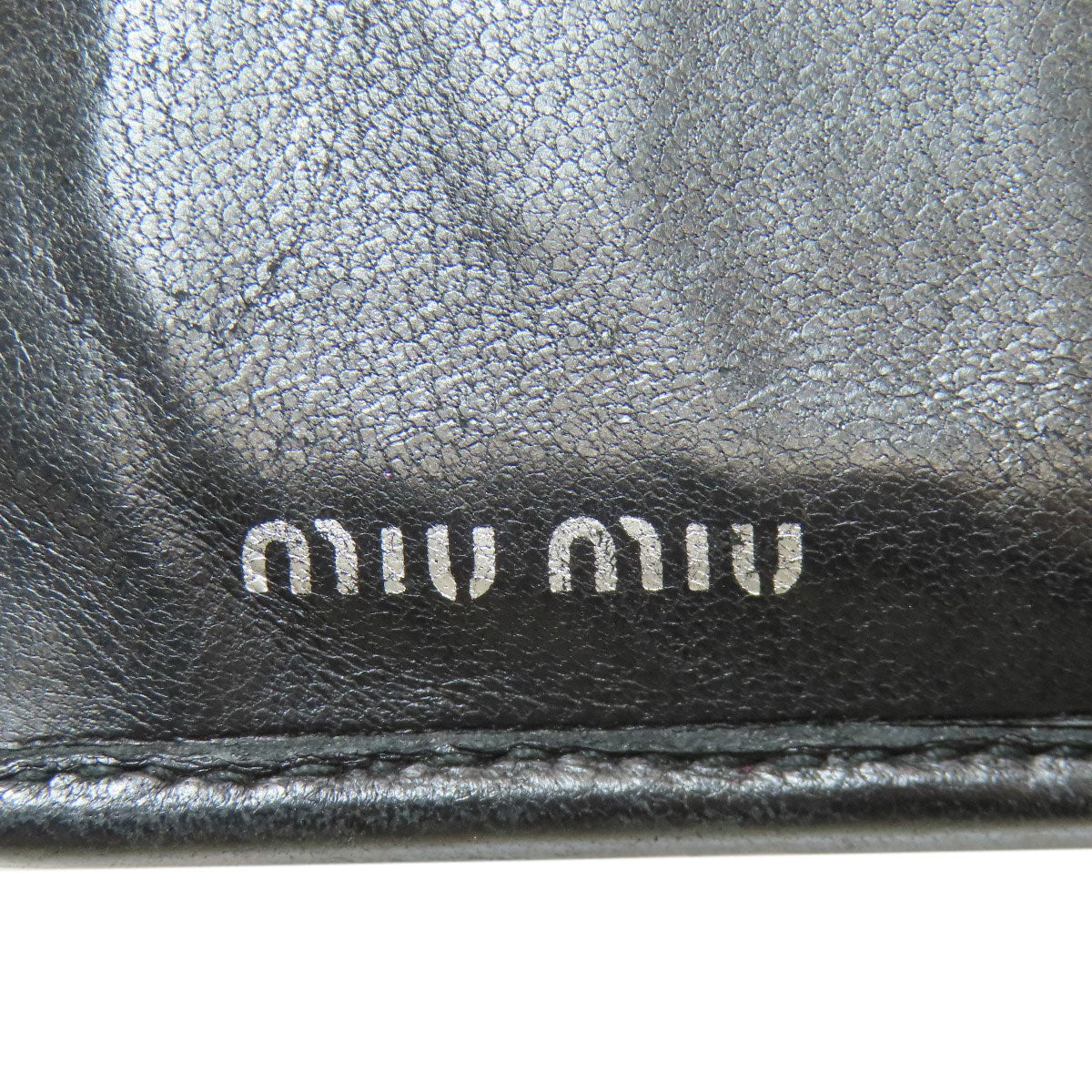 MIUMIU ミュウミュウ 編み込み 二つ折り財布（小銭入れあり） レザー レディース 中古
