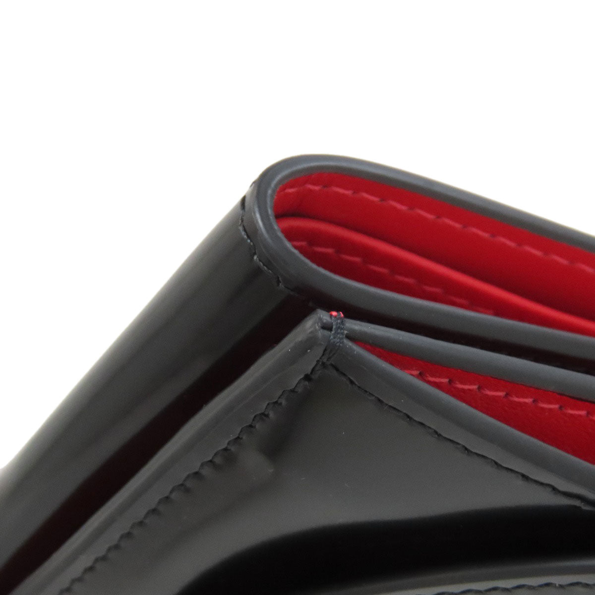 Christian Louboutin クリスチャンルブタン コンパクトウォレット 三つ折り財布 二つ折り財布（小銭入れあり） パテントレザー レディース 中古