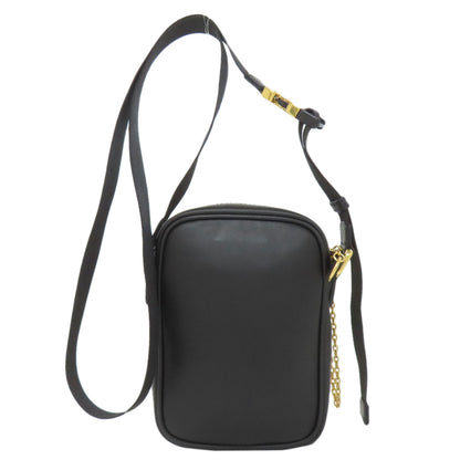 FENDI フェンディ カリグラフィ スタッズ ショルダーバッグ レザー レディース 中古