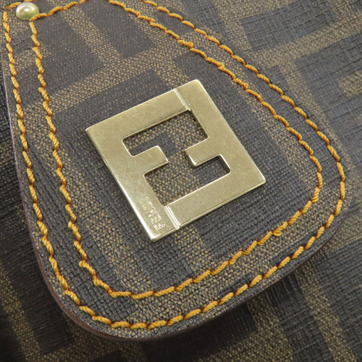 FENDI フェンディ ズッカ柄 ズッキーノ ショルダーバッグ PVC レディース 中古