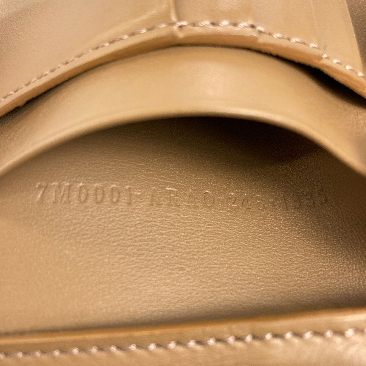 FENDI フェンディ ズッカ柄 ツールプリント 二つ折り財布（小銭入れあり） PVC レディース 中古