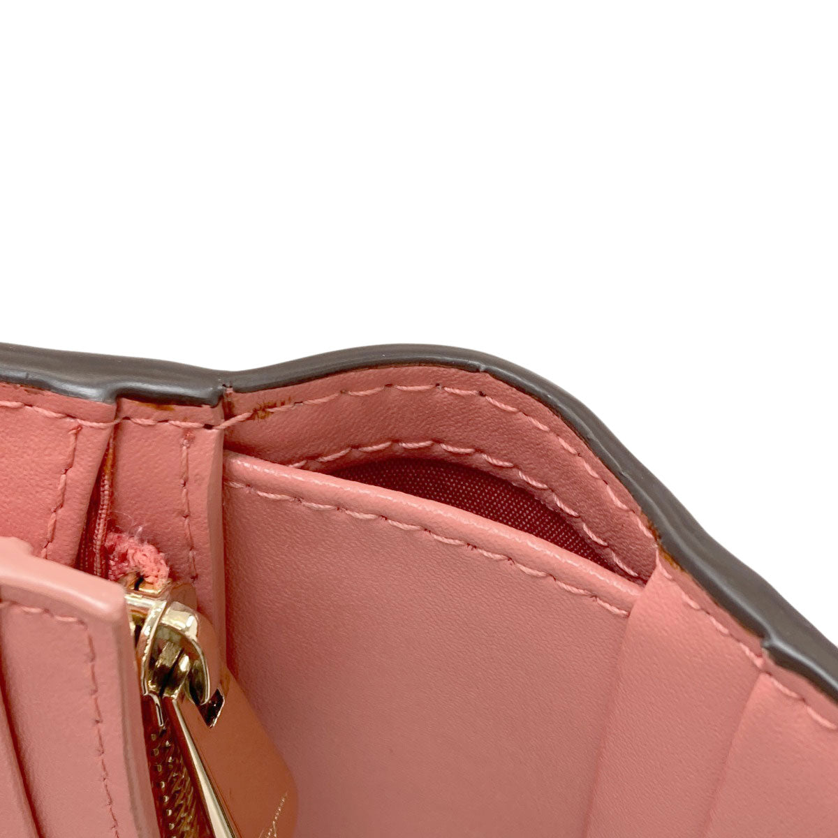 Salvatore Ferragamo サルヴァトーレフェラガモ ヴァラリボン 二つ折り財布（小銭入れあり） レザー レディース 中古