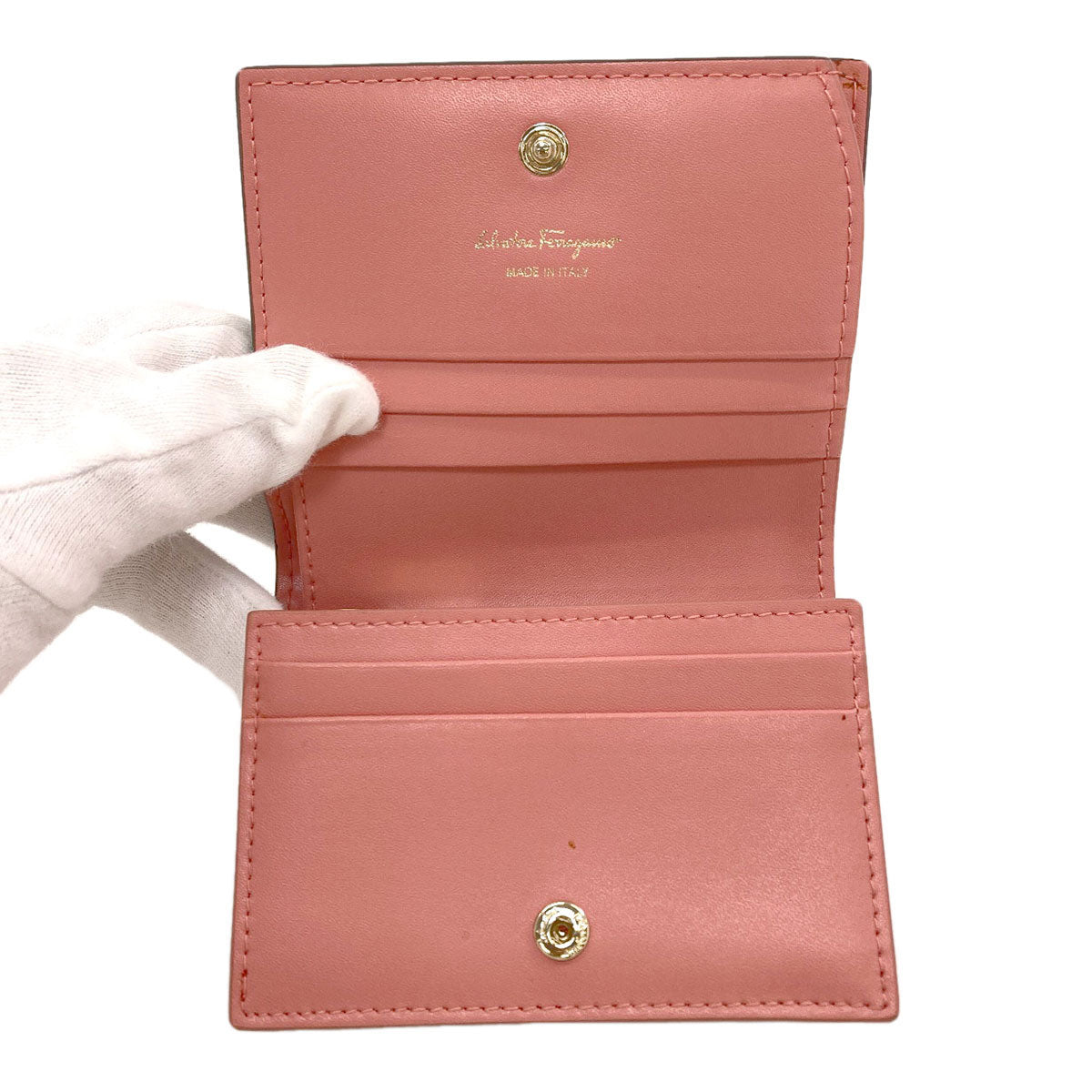 Salvatore Ferragamo サルヴァトーレフェラガモ ヴァラリボン 二つ折り財布（小銭入れあり） レザー レディース 中古
