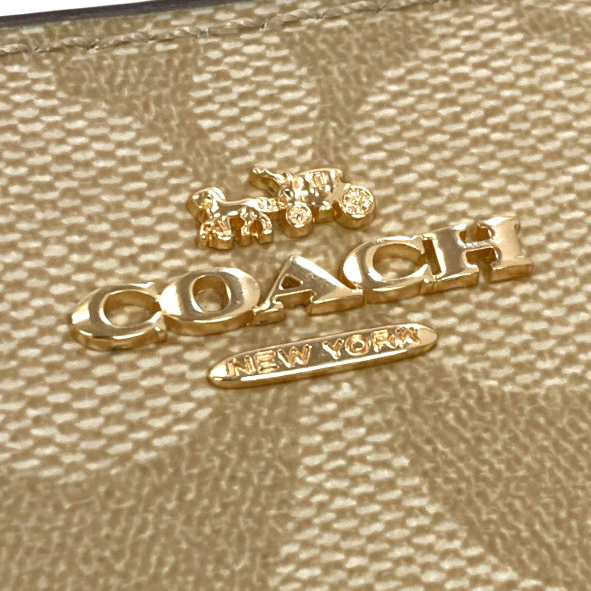 COACH コーチ F30308 シグネチャー 二つ折り財布（小銭入れあり） PVC レディース 中古