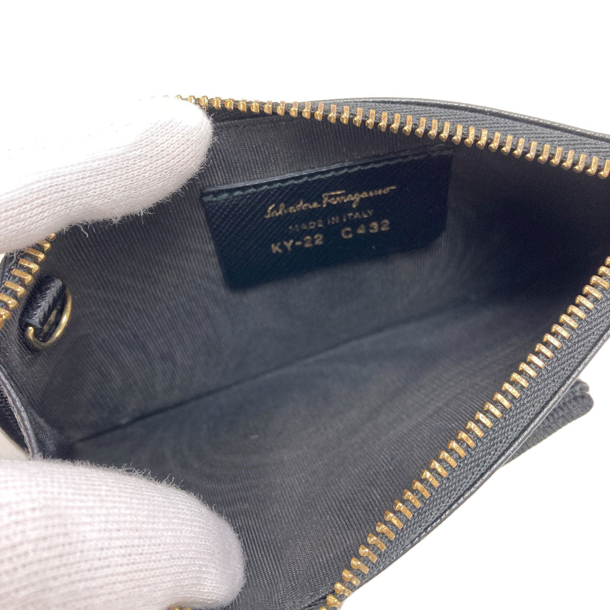 Salvatore Ferragamo サルヴァトーレフェラガモ ヴァラリボン コインケース レザー レディース 中古