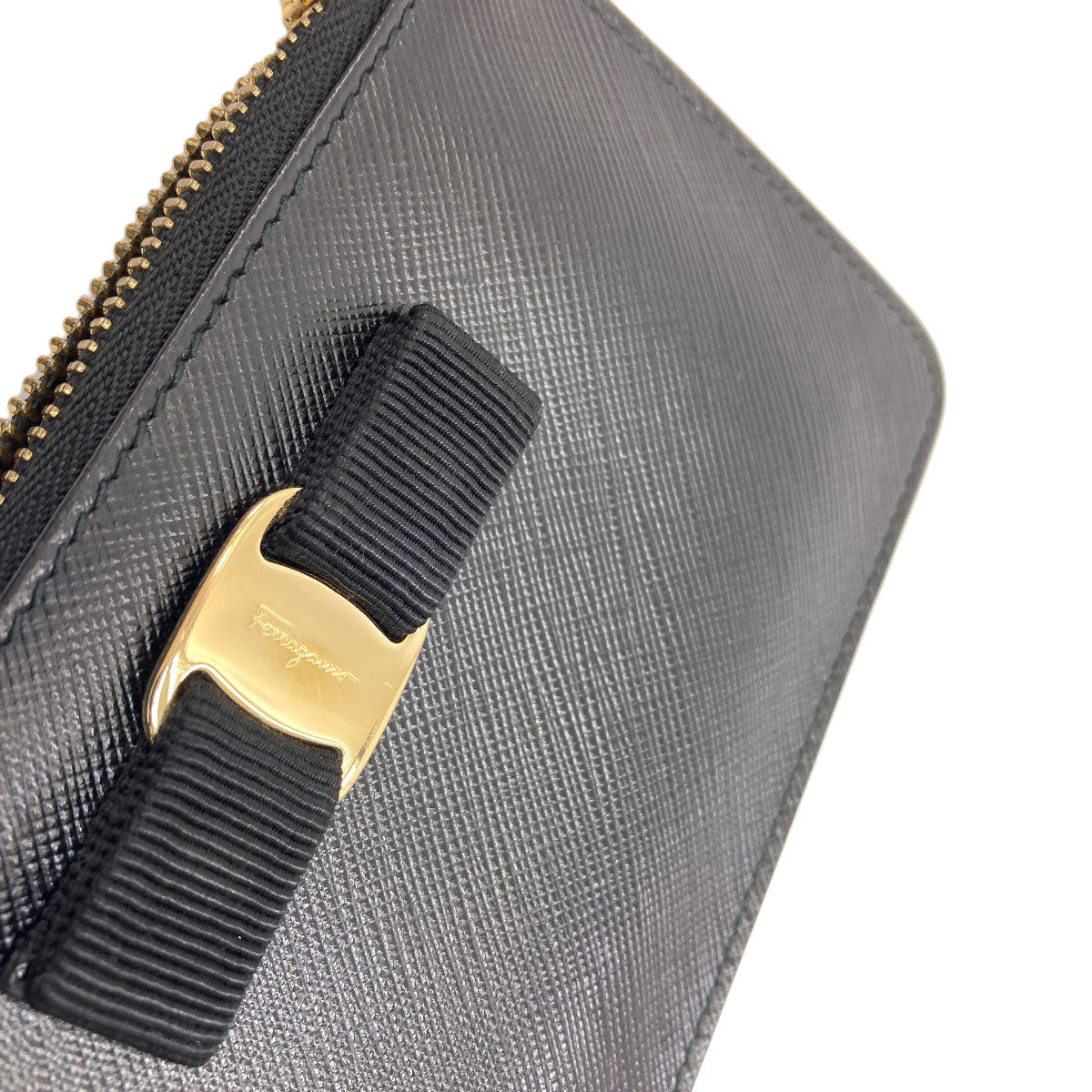 Salvatore Ferragamo サルヴァトーレフェラガモ ヴァラリボン コインケース レザー レディース 中古