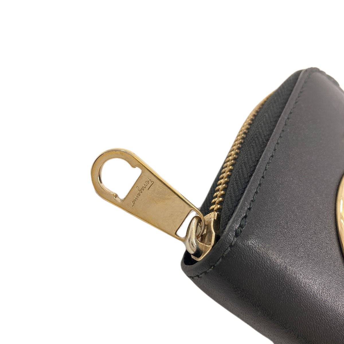 Salvatore Ferragamo サルヴァトーレフェラガモ ガンチーニ金具 コインケース レザー レディース 中古