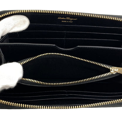 Salvatore Ferragamo サルヴァトーレフェラガモ ガンチーニ金具 長財布（小銭入れあり） レザー レディース 中古