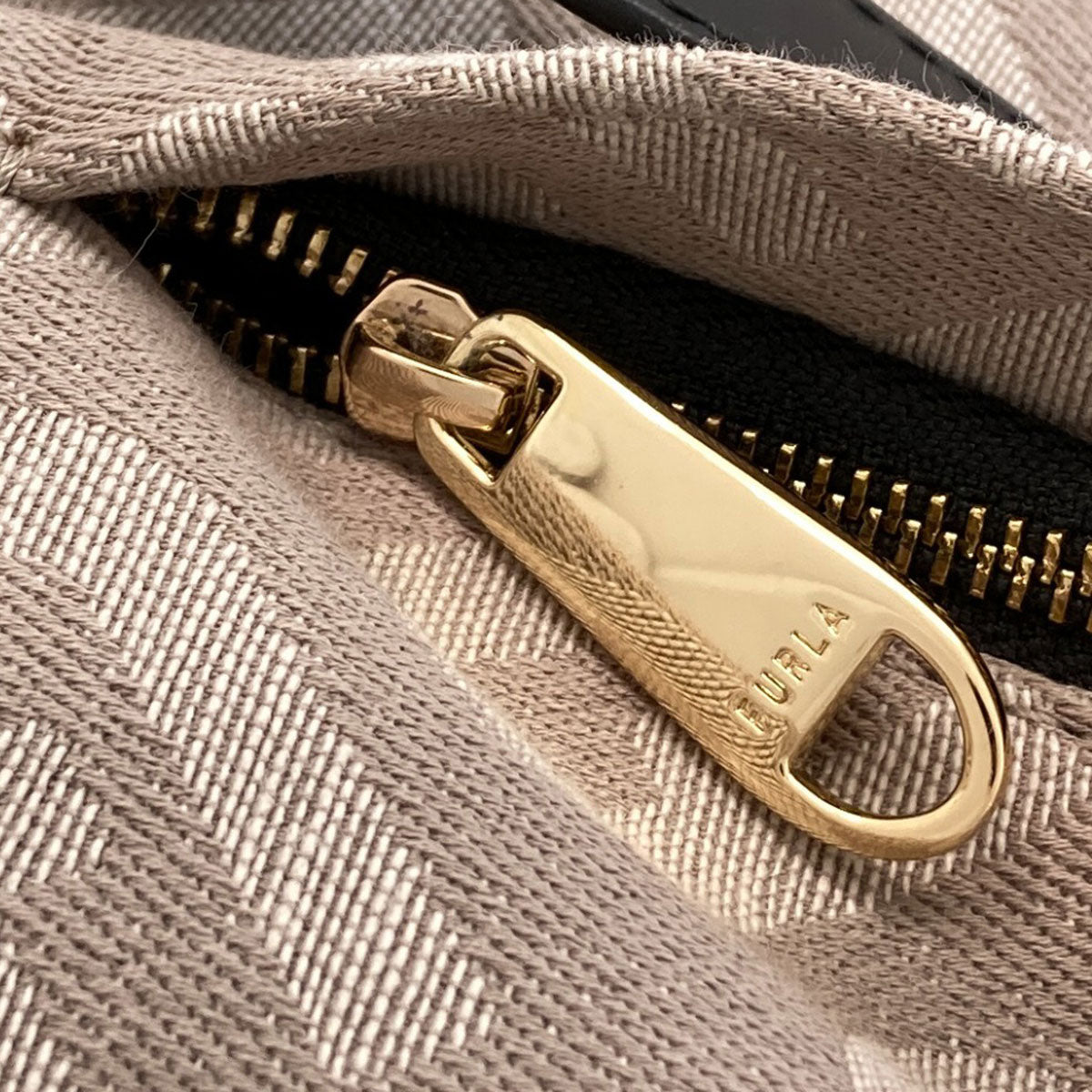 Furla フルラ アーチロゴーパターン トートバッグ キャンバス レディース 中古