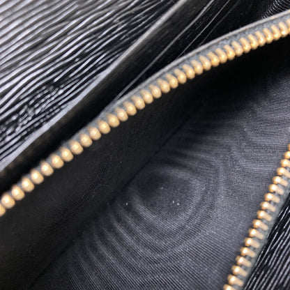 PRADA プラダ トライアングル 長財布（小銭入れあり） ナイロン レディース 中古