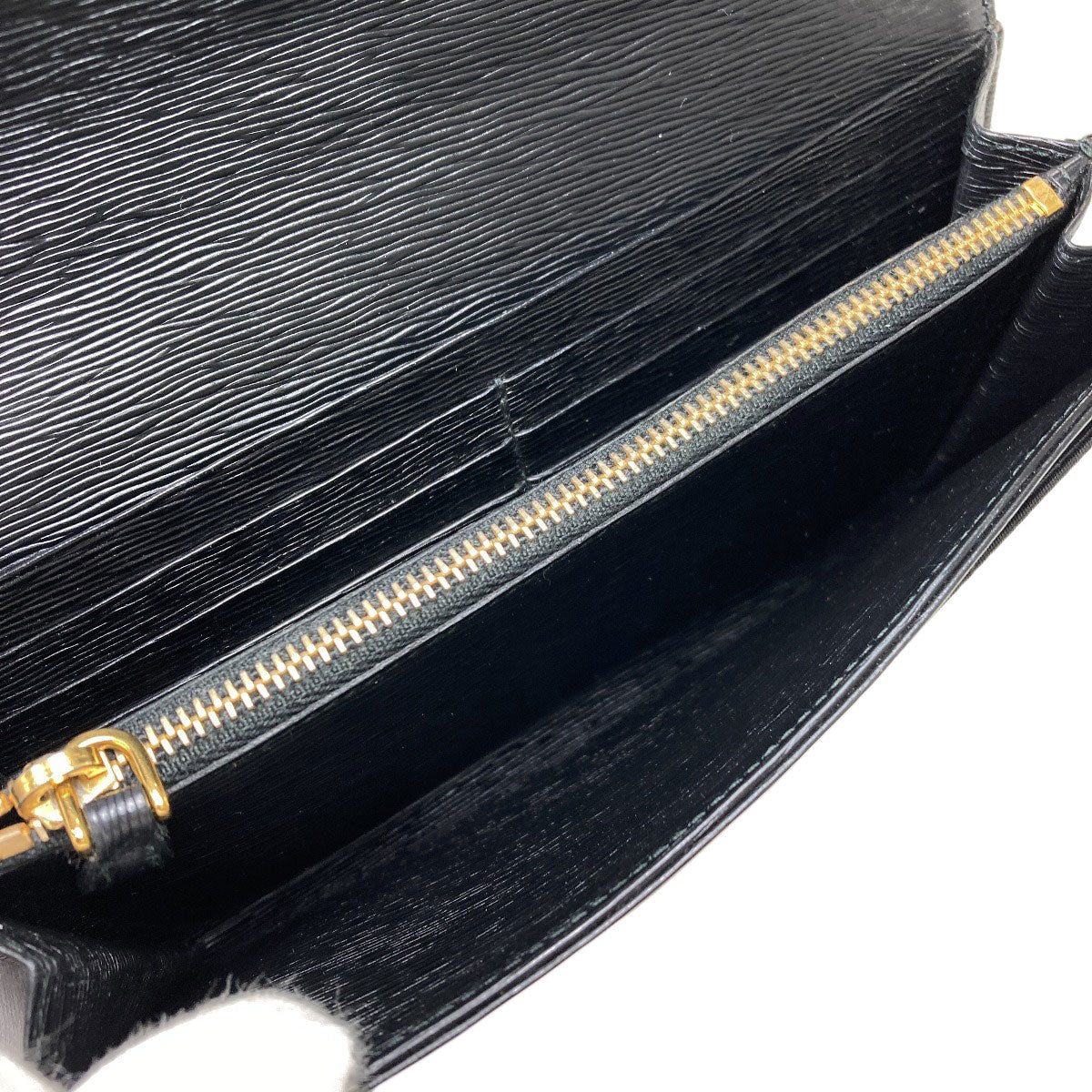 PRADA プラダ トライアングル 長財布（小銭入れあり） ナイロン レディース 中古