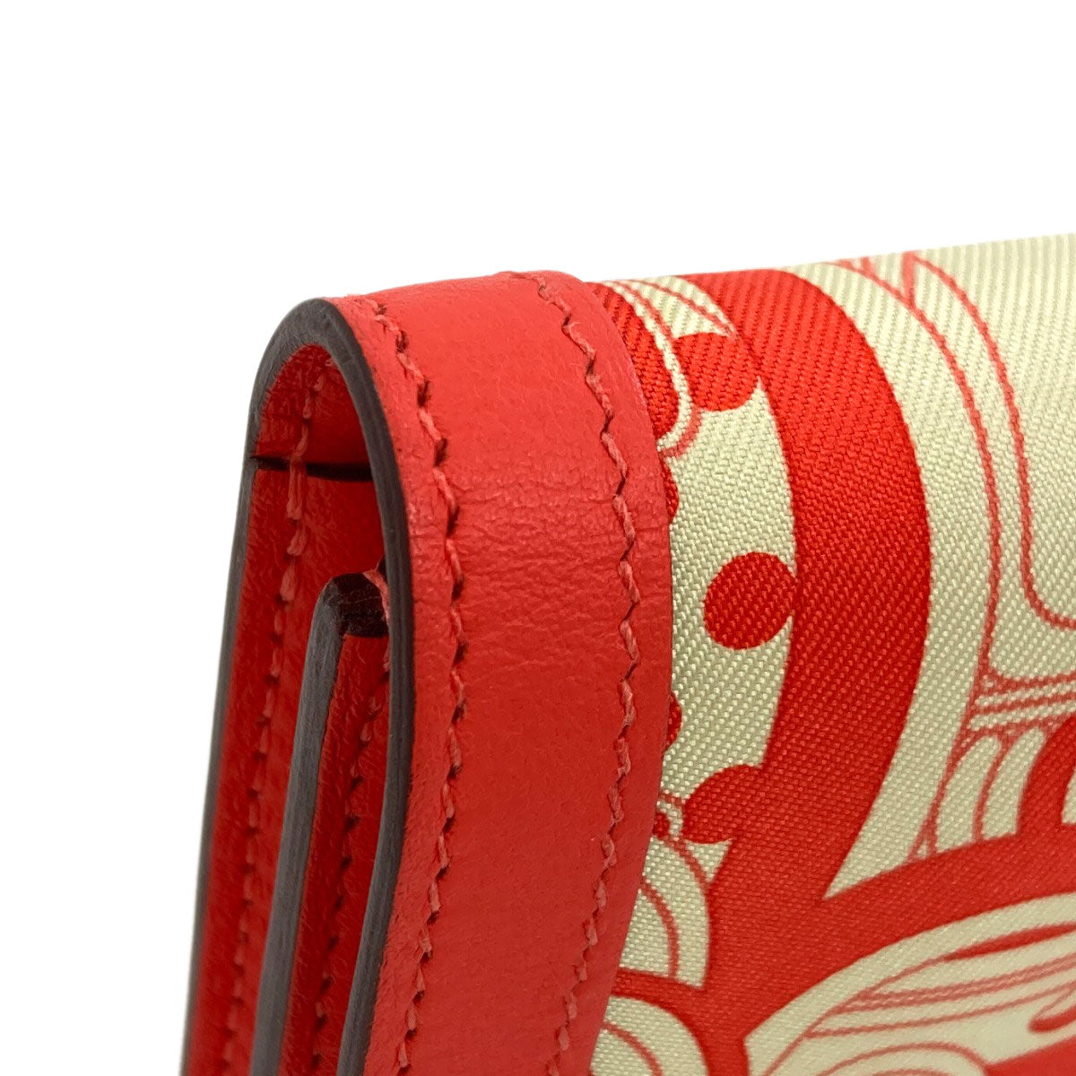 HERMES エルメス アヴェックソワ シルバー金具 二つ折り財布（小銭入れあり） シルク レディース 中古