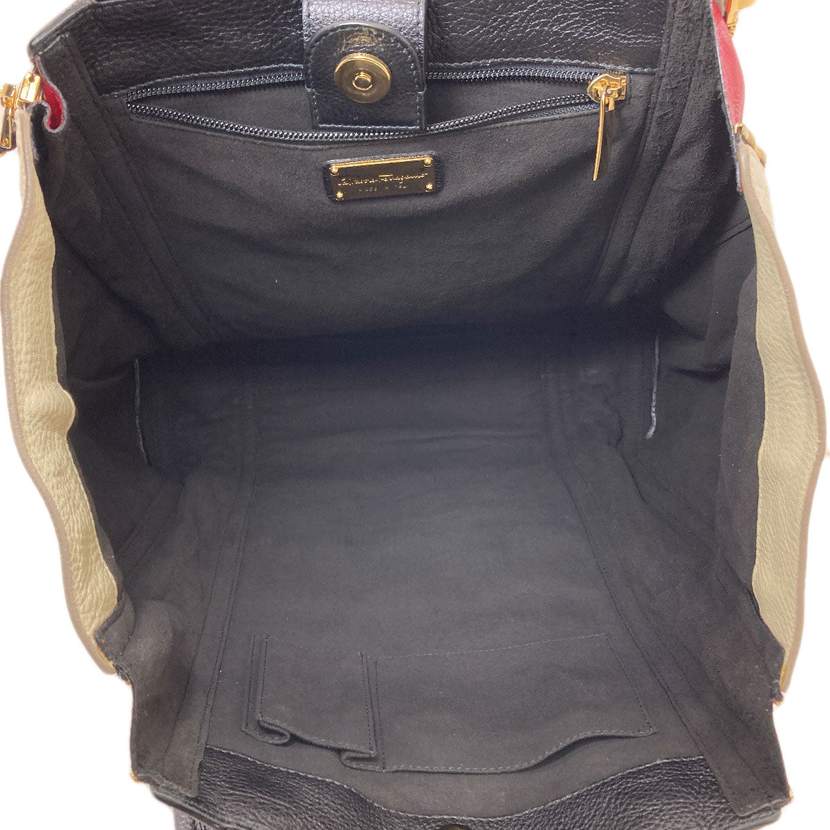 Salvatore Ferragamo サルヴァトーレフェラガモ ガンチーニ金具 ハンドバッグ レザー レディース 中古