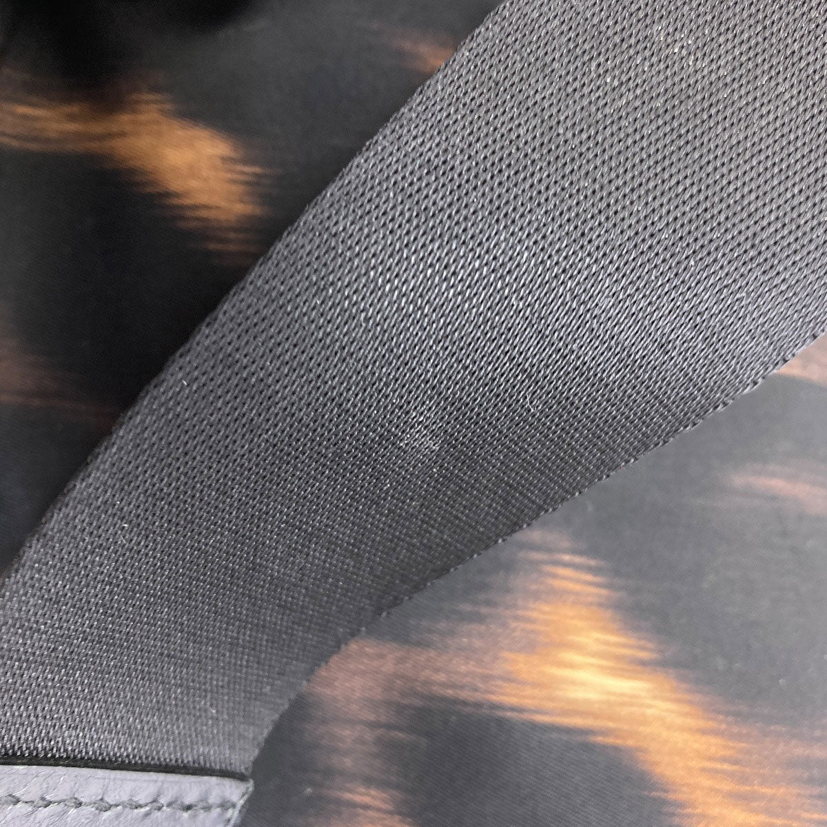 Longchamp ロンシャン レオパード柄 ショルダーバッグ ナイロンキャンバス レディース 中古