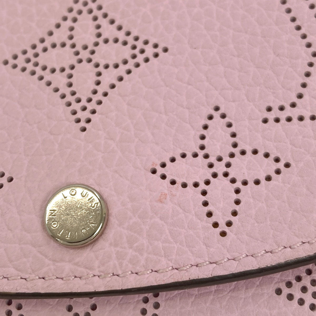 LOUIS VUITTON ルイヴィトン M81438 ポルト カルト・レクト ヴェルソ カードケース マヒナレザー レディース 中古