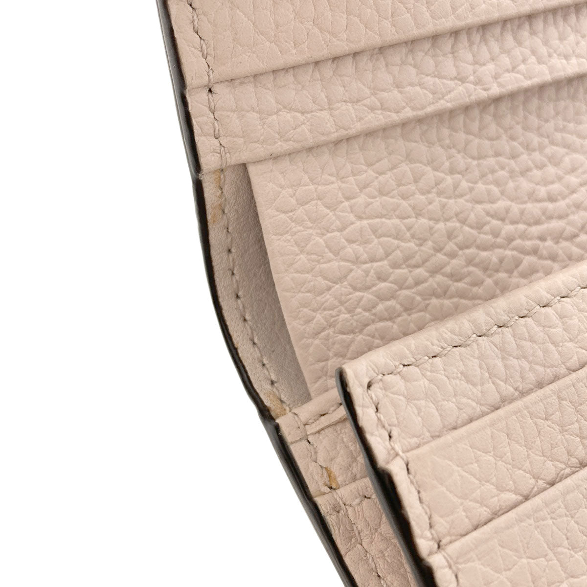 GUCCI グッチ 746059 インターロッキングG 二つ折り財布（小銭入れあり） レザー レディース 中古