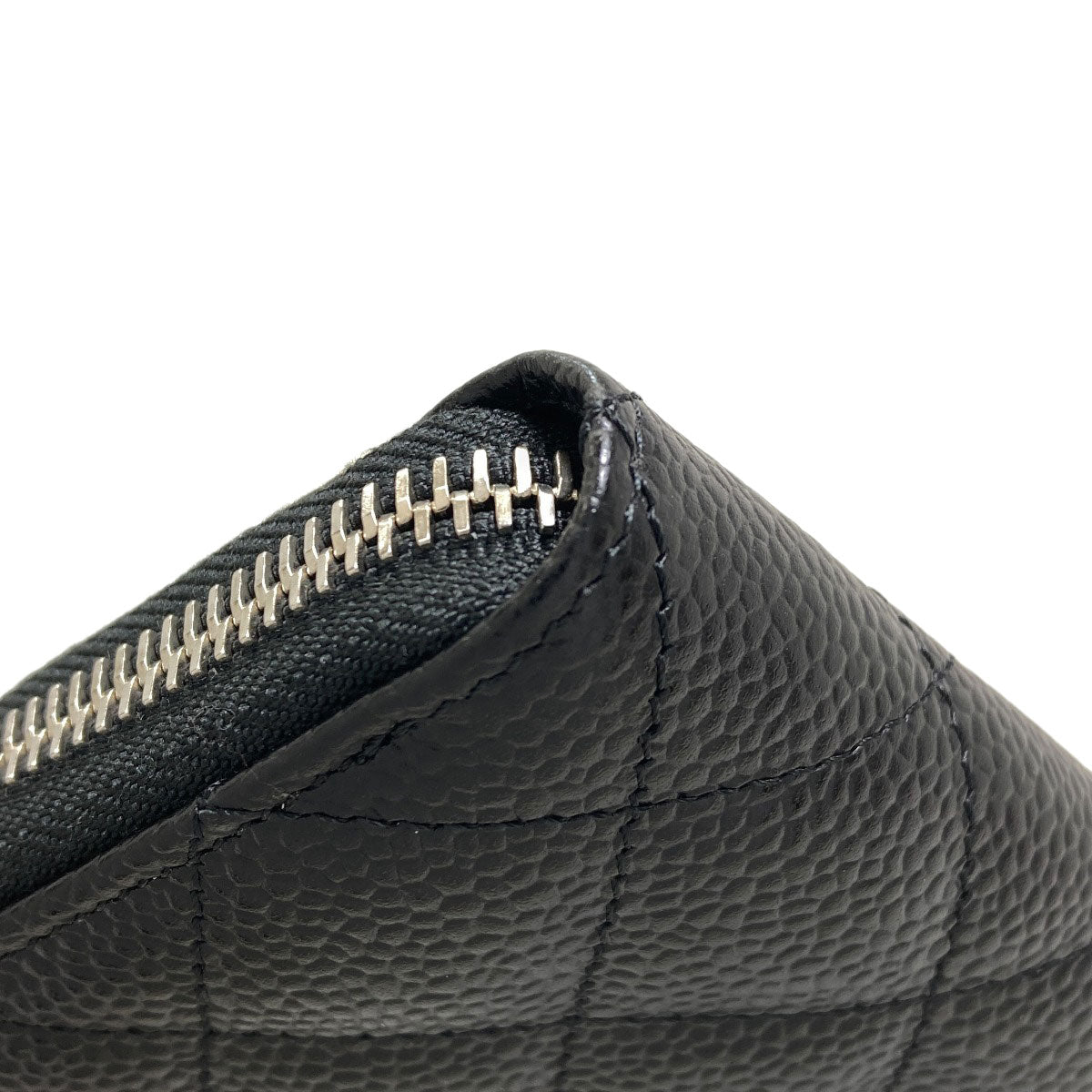 CHANEL シャネル マトラッセ ココマーク シルバー金具 長財布（小銭入れあり） グレインド カーフスキン レディース 中古