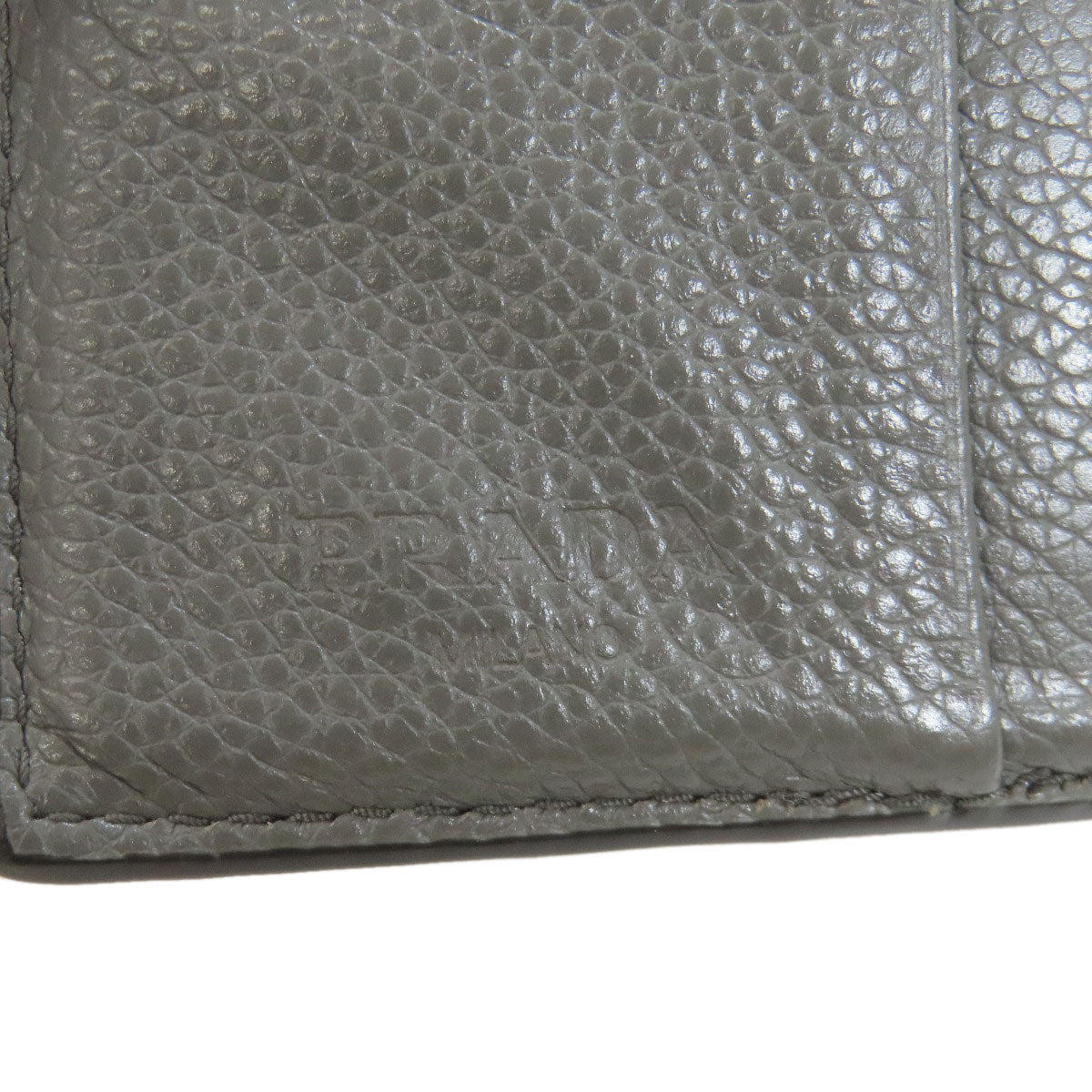 プラダ ロゴ 二つ折り財布（小銭入れなし） 中古 商品画像8