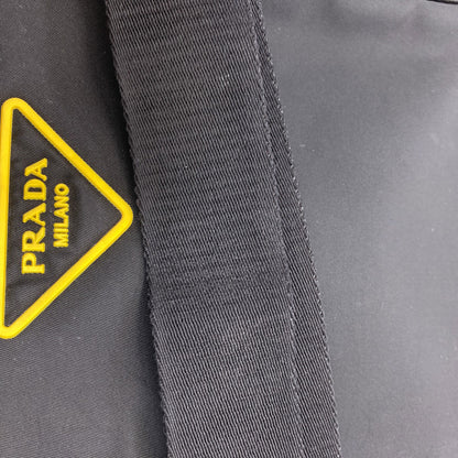 PRADA プラダ ロゴ ショルダーバッグ ナイロン レディース 中古