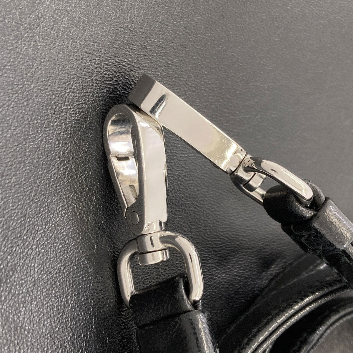 PRADA プラダ ロゴ金具 ハンドバッグ ラムスキン レディース 中古