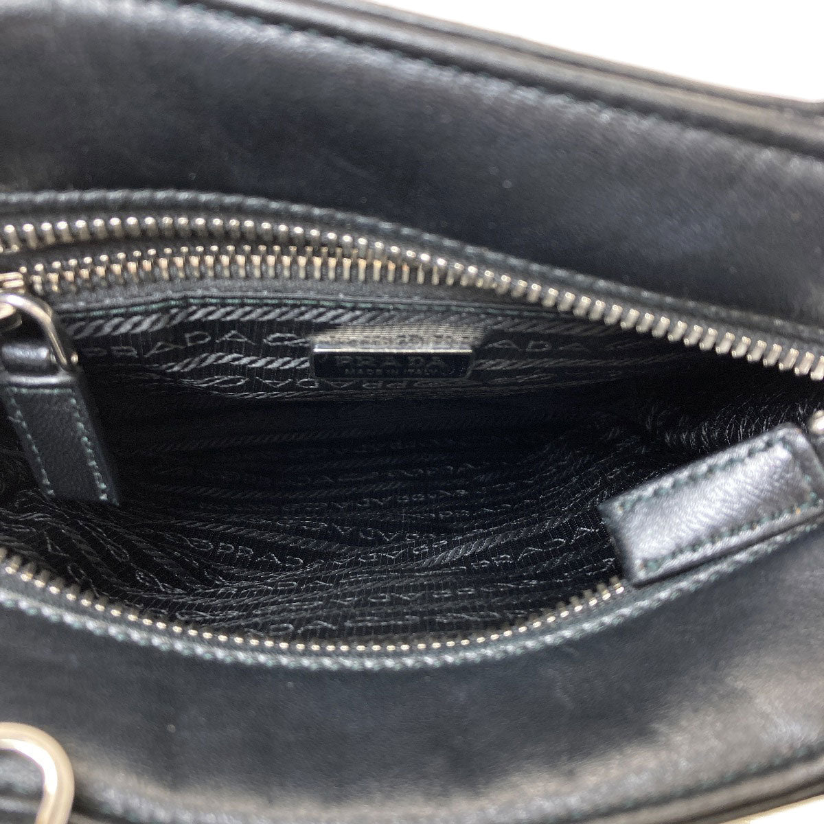 PRADA プラダ ロゴ金具 ハンドバッグ ラムスキン レディース 中古