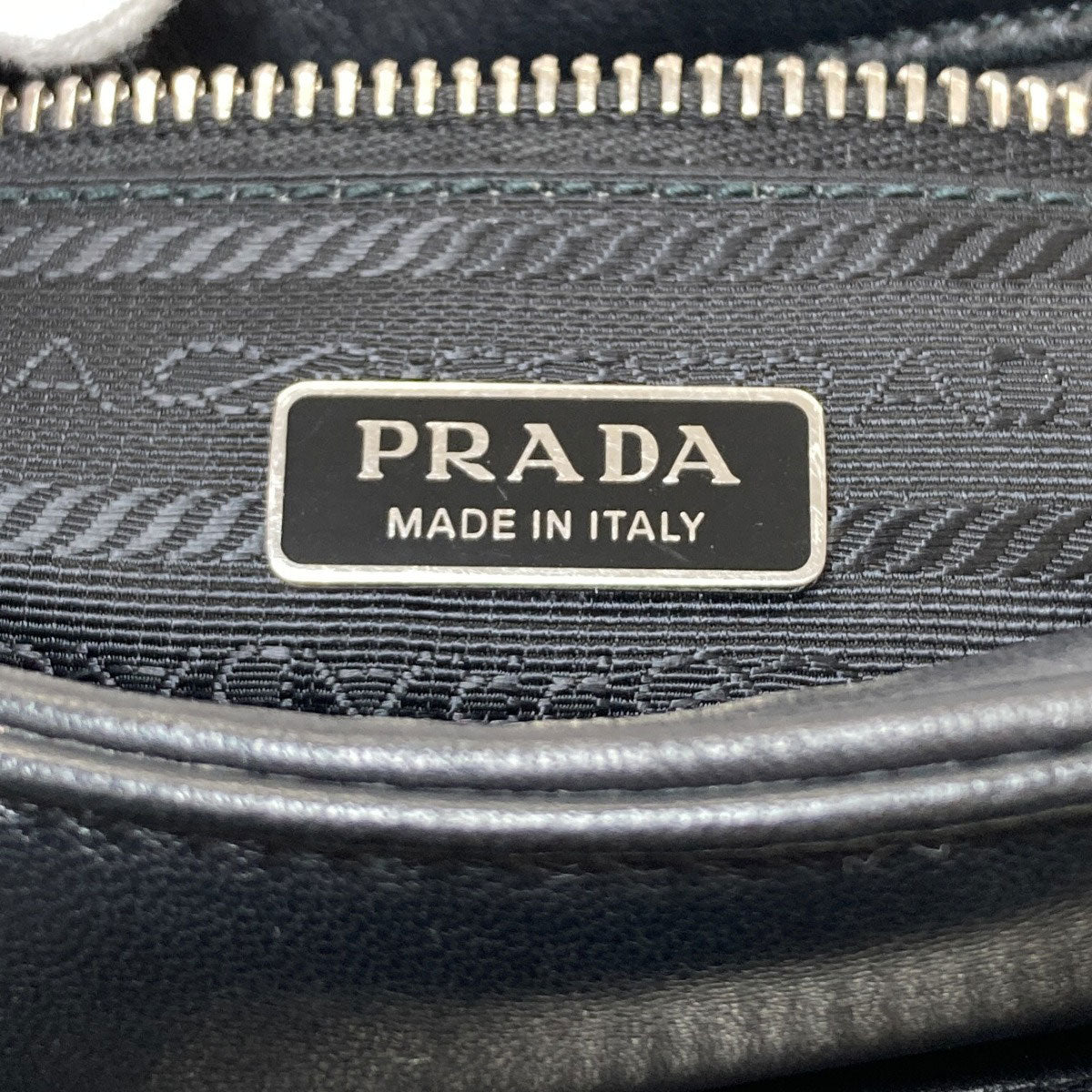 PRADA プラダ ロゴ金具 ハンドバッグ ラムスキン レディース 中古
