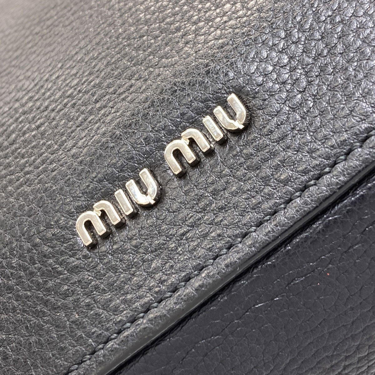 MIUMIU ミュウミュウ ロングショルダー ショルダーバッグ レザー レディース 中古