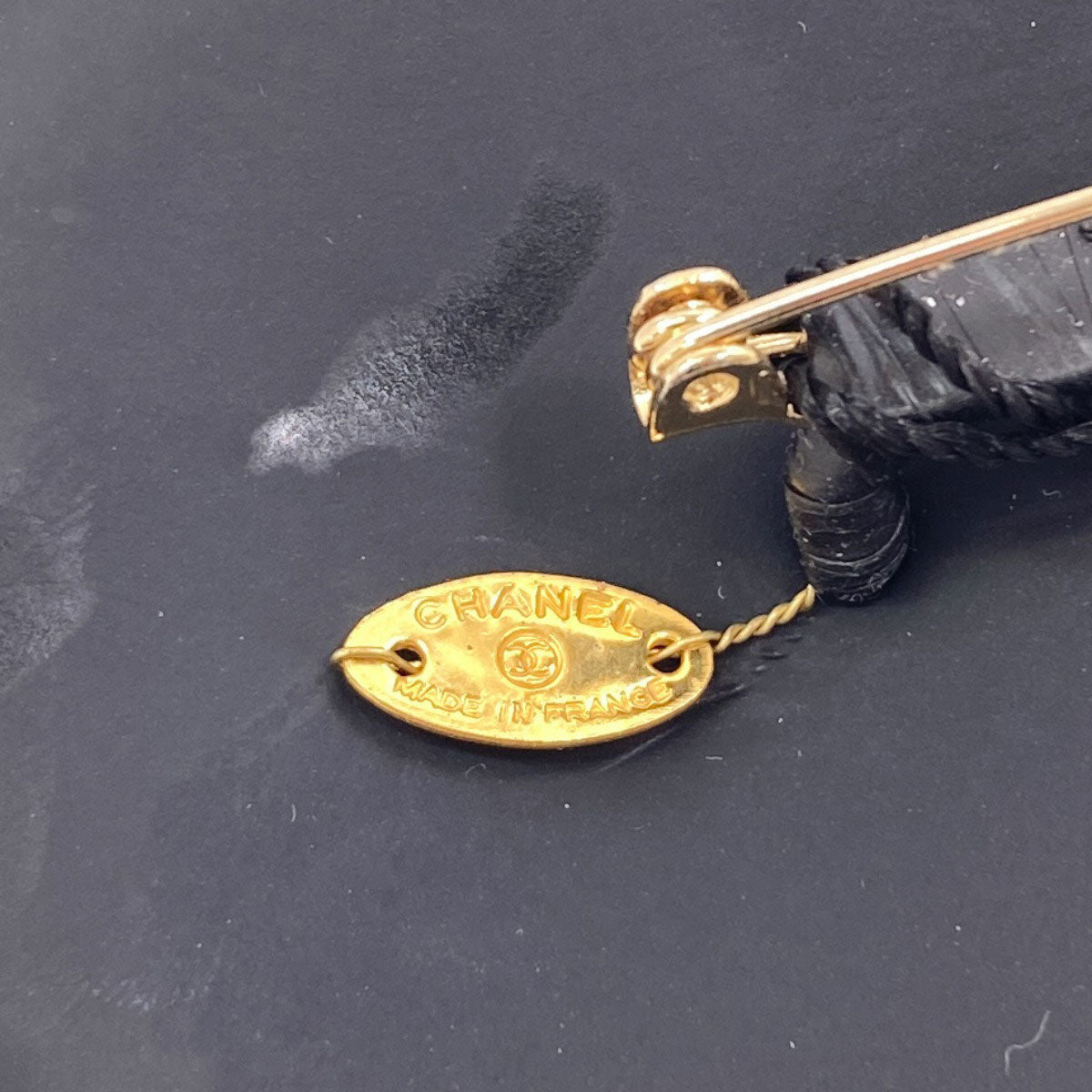 CHANEL シャネル コサージュ カメリア ブローチ レザー レディース 中古