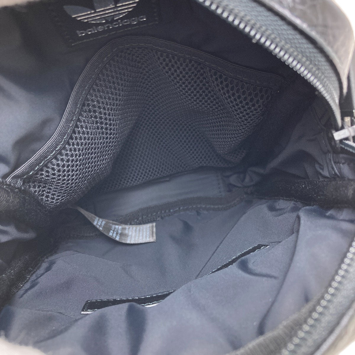 BALENCIAGA バレンシアガ 721850 スモール クロスボディ アディダスコラボ ショルダーバッグ カーフ レディース 中古