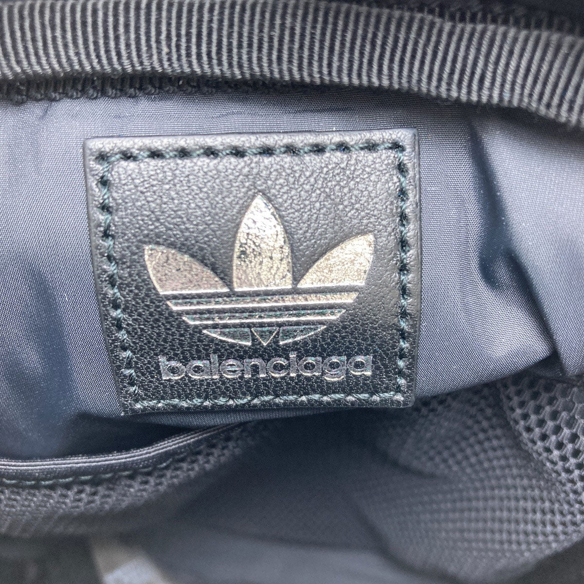 BALENCIAGA バレンシアガ 721850 スモール クロスボディ アディダスコラボ ショルダーバッグ カーフ レディース 中古
