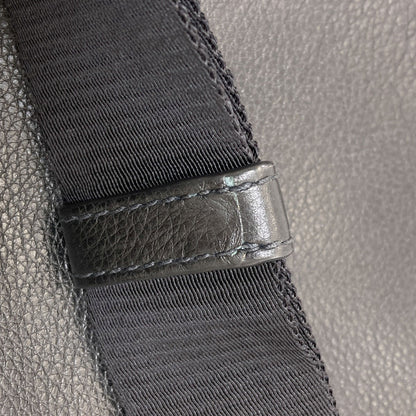 PRADA プラダ ロゴ金具 ショルダーバッグ レザー レディース 中古