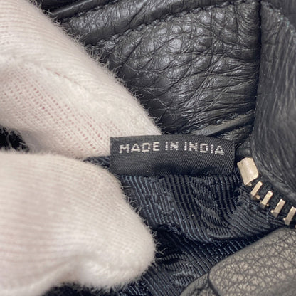 PRADA プラダ ロゴ金具 ショルダーバッグ レザー レディース 中古