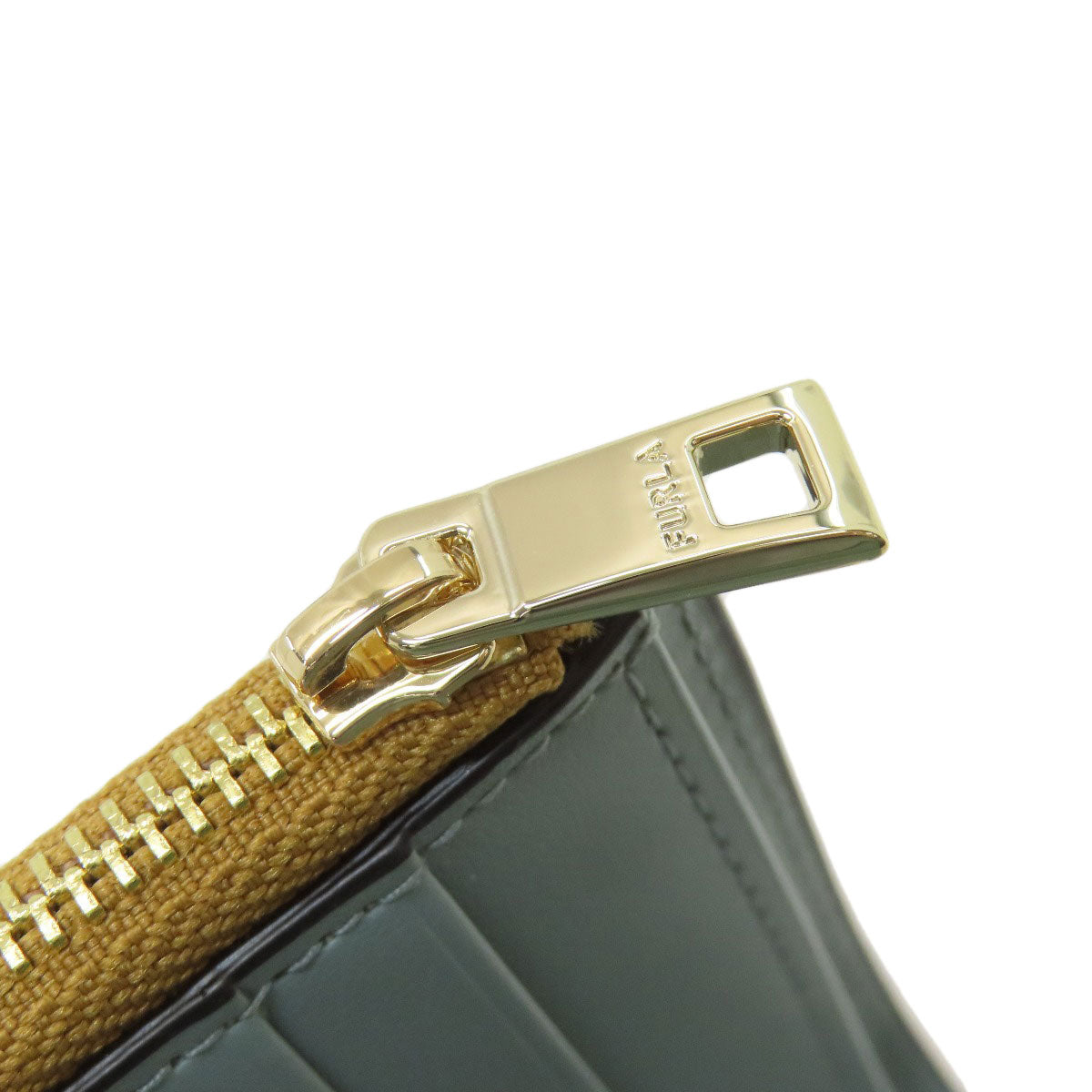 フルラ アーチロゴ 三つ折り財布（小銭入れあり） 中古 商品画像9