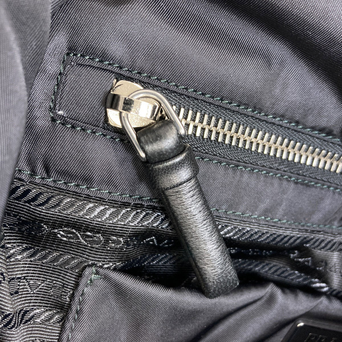 プラダ 1BG169 キルティング ロゴ金具 トートバッグ 中古 商品画像11
