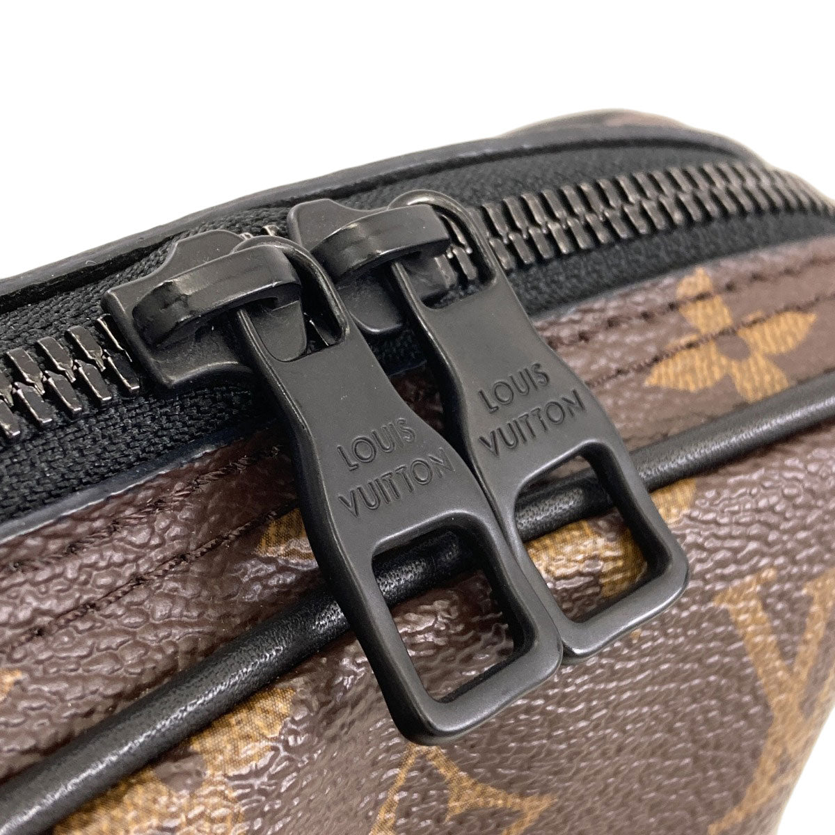 ルイヴィトン M44428 ユーティリティサイドバッグ ヒップバッグ・ウエストバッグ 中古 商品画像10