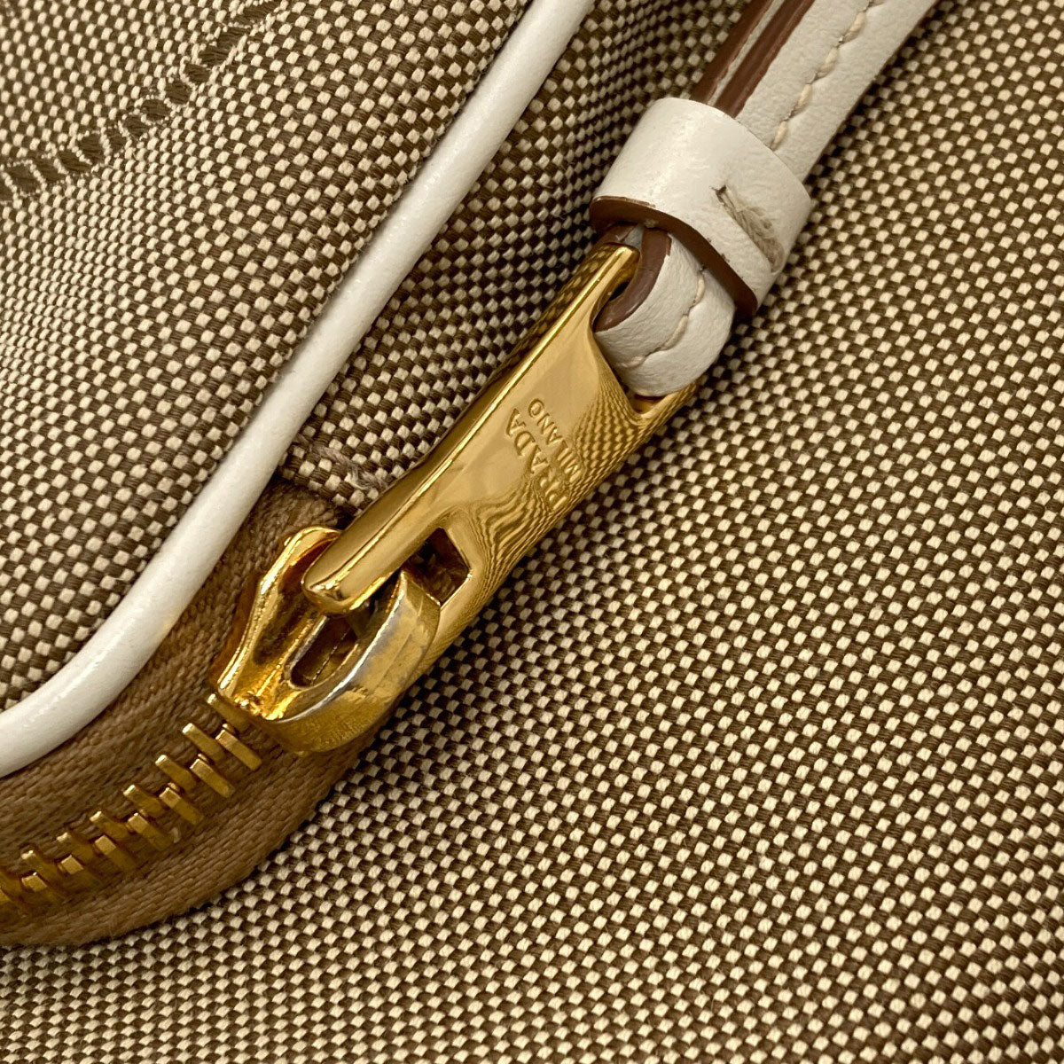 プラダ フィオッコ 巾着 2WAY ハンドバッグ 中古 商品画像15