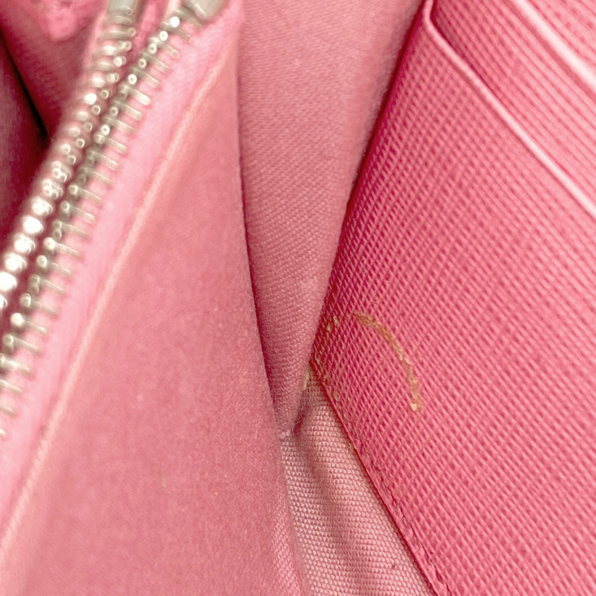 フェンディ バグズ モンスター 長財布（小銭入れあり） 中古 商品画像13