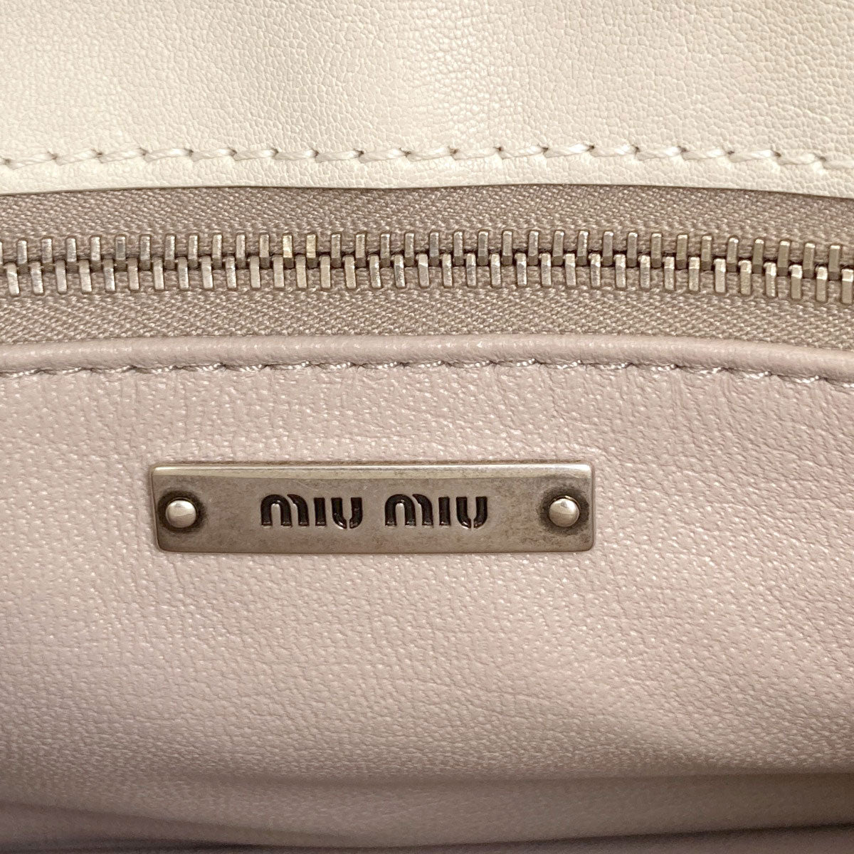 MIUMIU ミュウミュウ スタッズ 2WAY ハンドバッグ カーフ レディース 中古