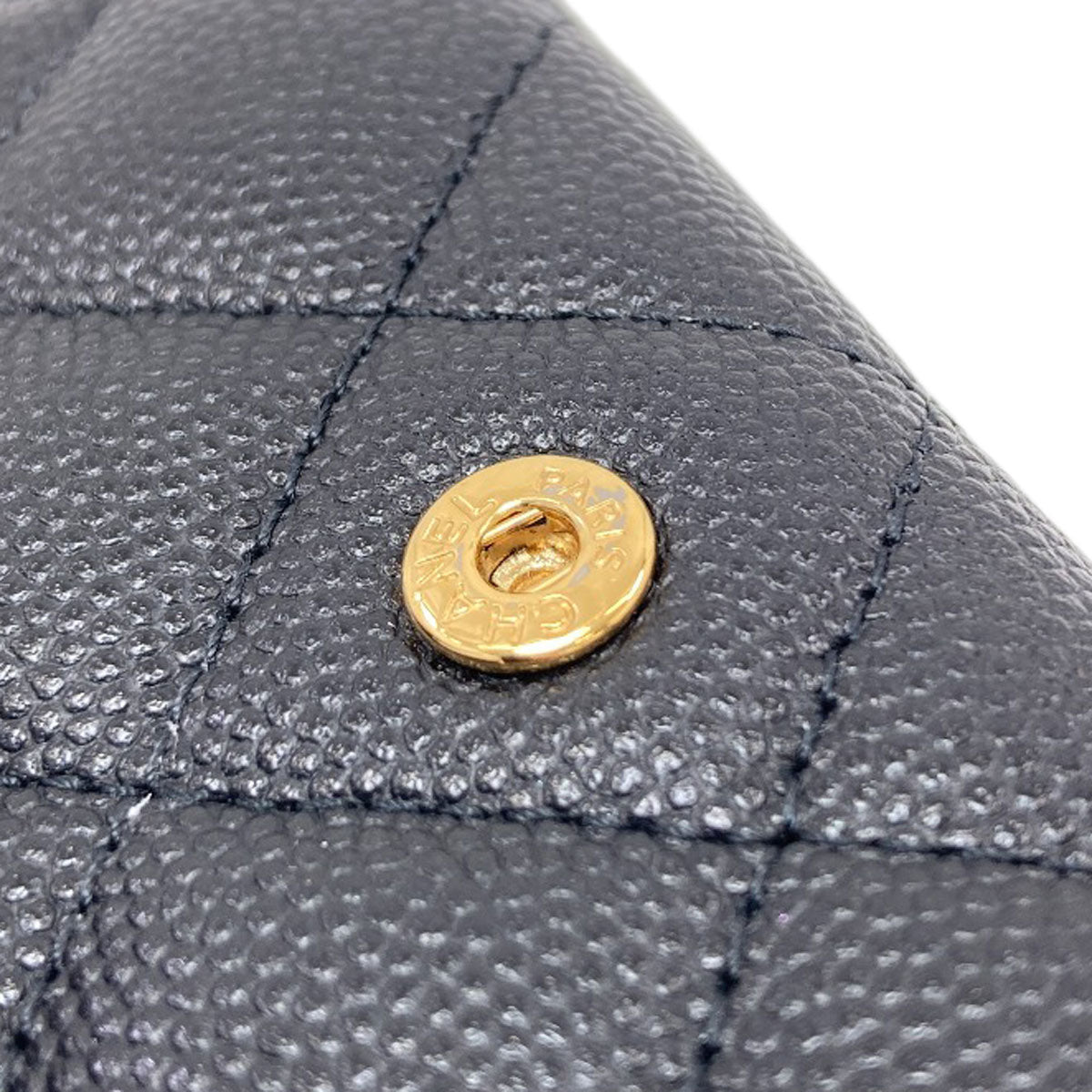 CHANEL シャネル ココマーク マトラッセ ゴールド金具 二つ折り財布（小銭入れあり） グレインド カーフスキン レディース 中古