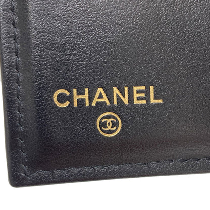 CHANEL シャネル ココマーク マトラッセ ゴールド金具 二つ折り財布（小銭入れあり） グレインド カーフスキン レディース 中古