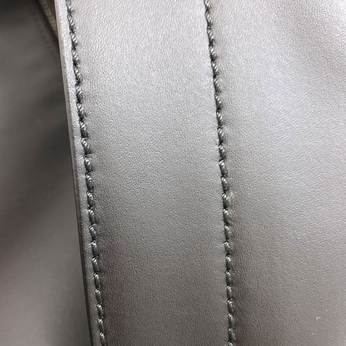 FENDI フェンディ バグズ モンスター リュック・デイパック カーフ レディース 中古