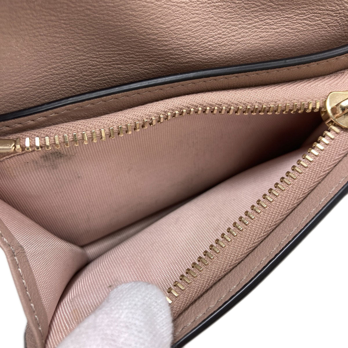 VALENTINO バレンティノ ロックスタッズ 二つ折り財布（小銭入れあり） レザー レディース 中古
