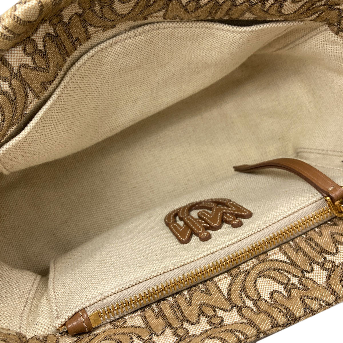 ミュウミュウ ロゴモチーフ 2WAY ハンドバッグ 中古 商品画像6