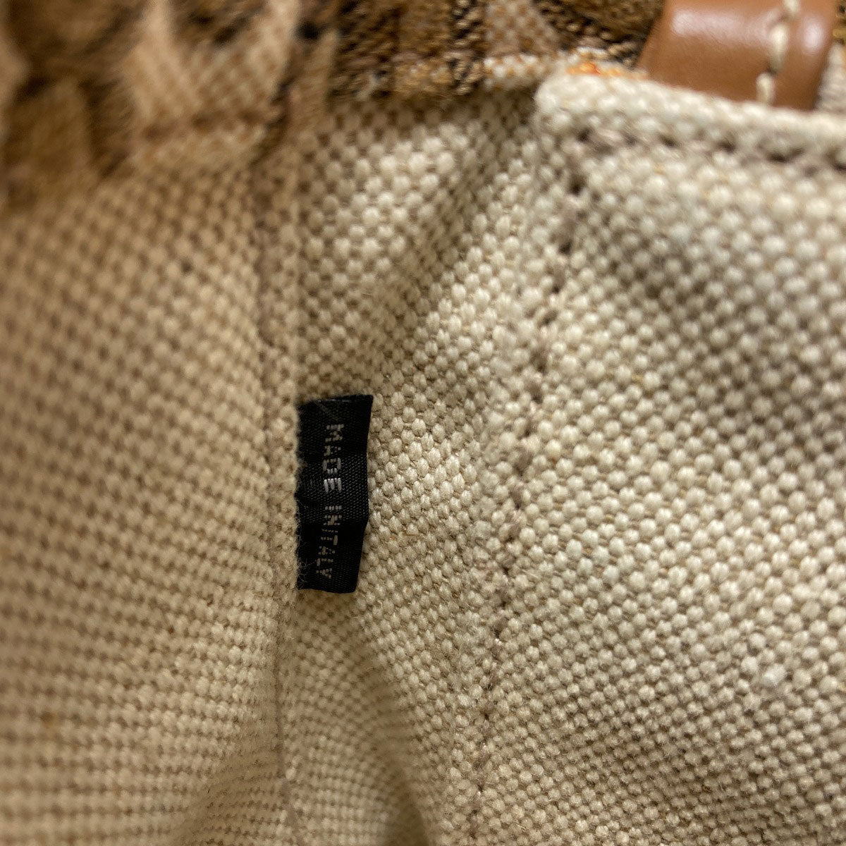ミュウミュウ ロゴモチーフ 2WAY ハンドバッグ 中古 商品画像8